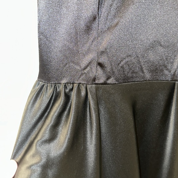 JS Collections Black Satin Dress - Picture 4 of 8